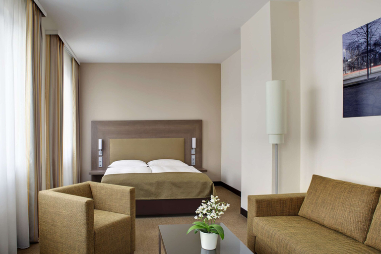 Bedroom 4, IntercityHotel Leipzig, Leipzig
