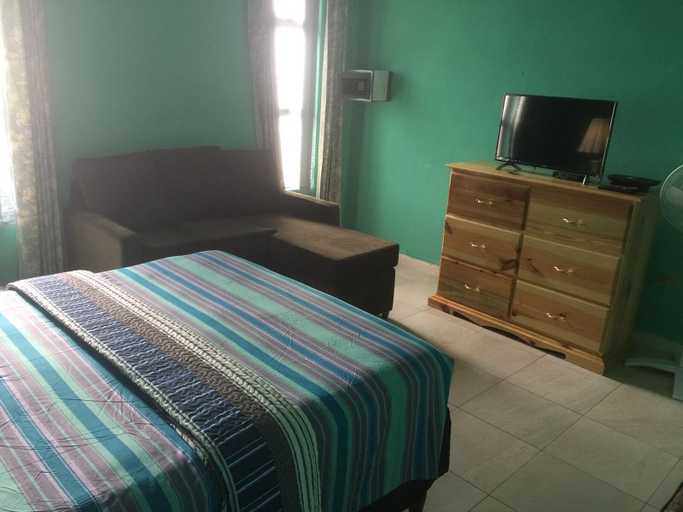 Bedroom 3, Cool Breeze Beach Studio