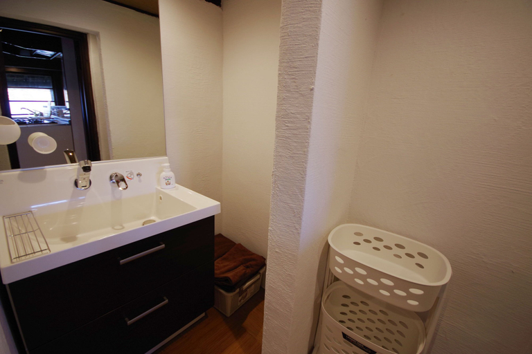 Bathroom 2, Ryukyu Kominka Waon, Ishigaki