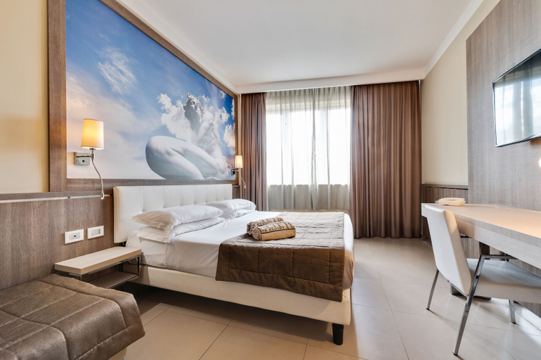 Bedroom 3, Eracle Hotel, Napoli