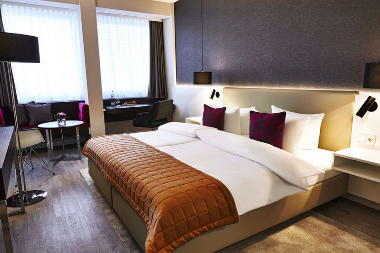 Bedroom 4, Steigenberger Hotel Köln, Köln