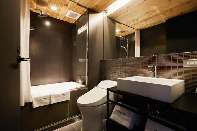 Bathroom 5, Hotel Arcsens, Sumida