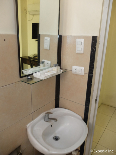 Bathroom 4, Imerex Plaza Hotel, Angeles City