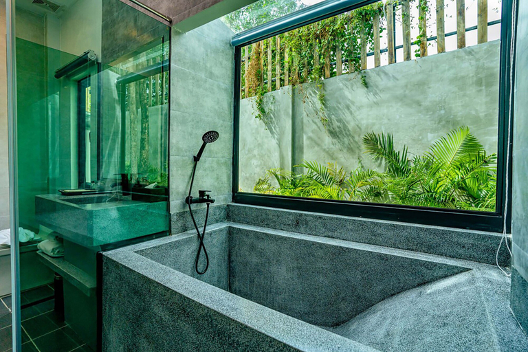 Bathroom 5, Rainforest Hotel by NSUN, Kampot