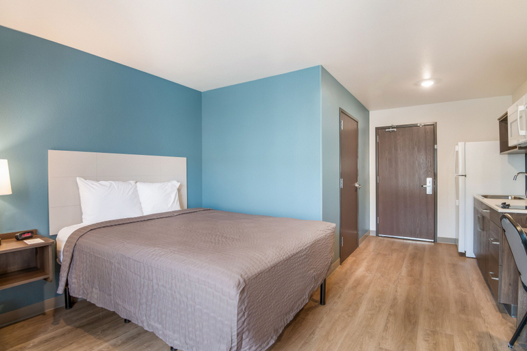 Bedroom 3, WoodSpring Suites Broomfield-Westminster, Broomfield