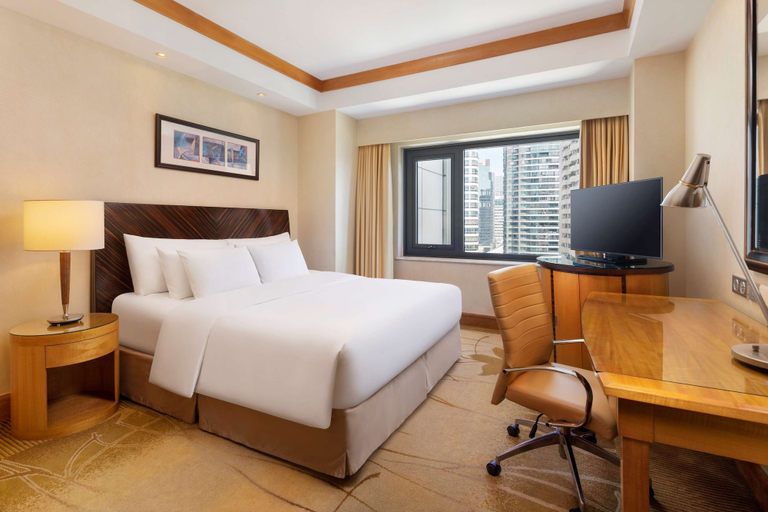 Bedroom 3, Radisson Collection Yangtze Shanghai, Shanghai