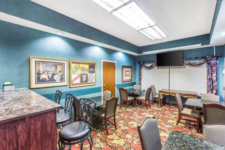 Food & Drinks 5, Quality Inn Tifton, Tift