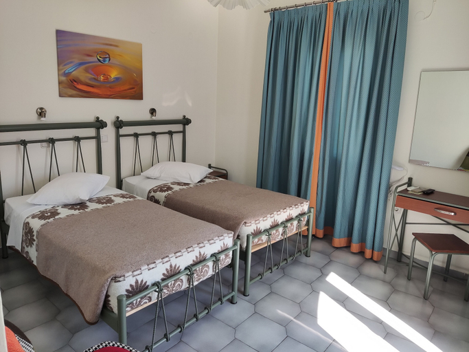 Bedroom 3, Albatros Hotel, South Aegean