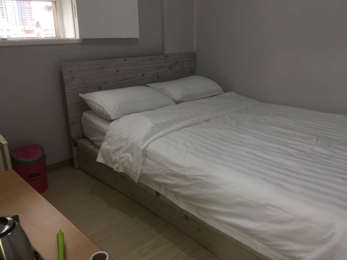 Bedroom 18