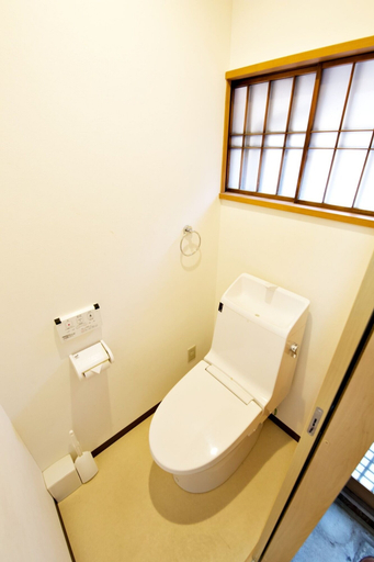 Bathroom 3, Kochonoyume Nanajokawaramachi, Kyoto