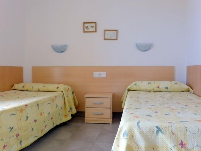 Bedroom 3, Apartamentos Costa-Verde-24, Tarragona