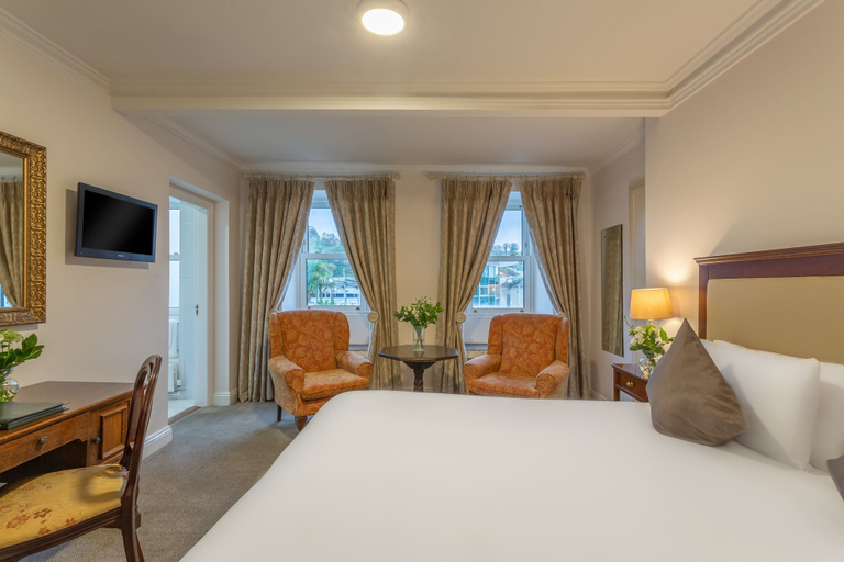 Bedroom 2, Dooleys Hotel Waterford City