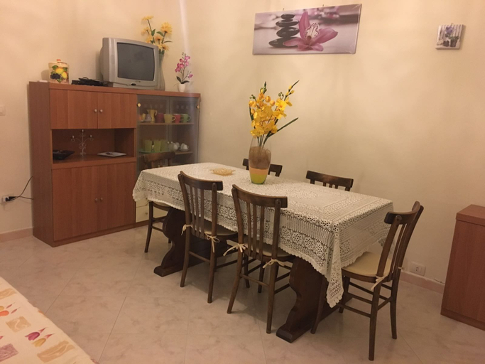 Others 2, Lovely Apartment, Lecce