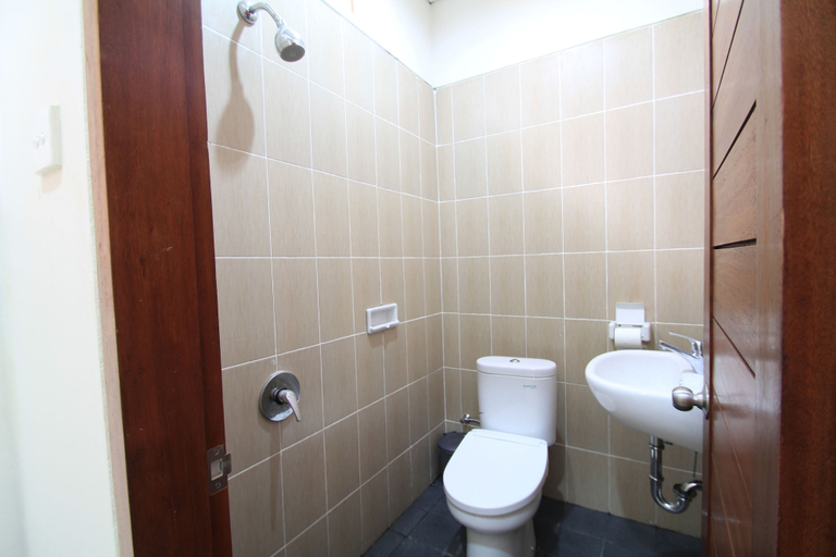 Bathroom 4, The Kuta Bagus View, Badung