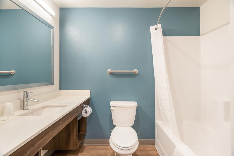 Bathroom 4, WoodSpring Suites Broomfield-Westminster, Broomfield