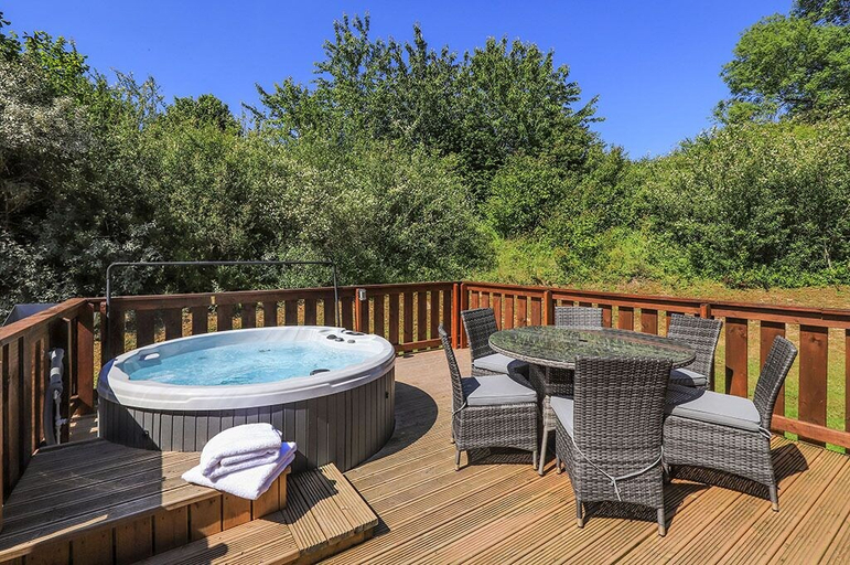 Sport & Beauty, South Winchester Lodges, Hampshire