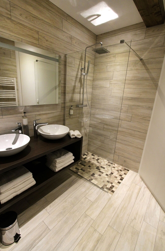 Bathroom 5, Le Moulin d'Oscar, Haut-Rhin