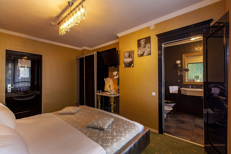 Bedroom 2, Weekend Boutique Hotel