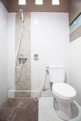 Bathroom 4