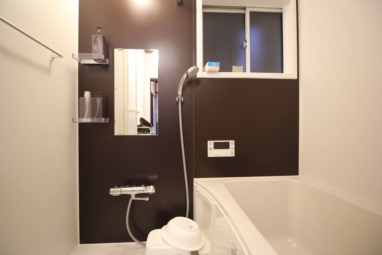 Bathroom 4, JQ Villa Kyoto Higashikujo, Kyoto