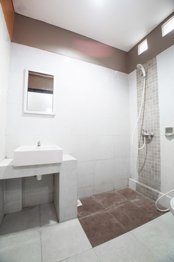 Bathroom 6