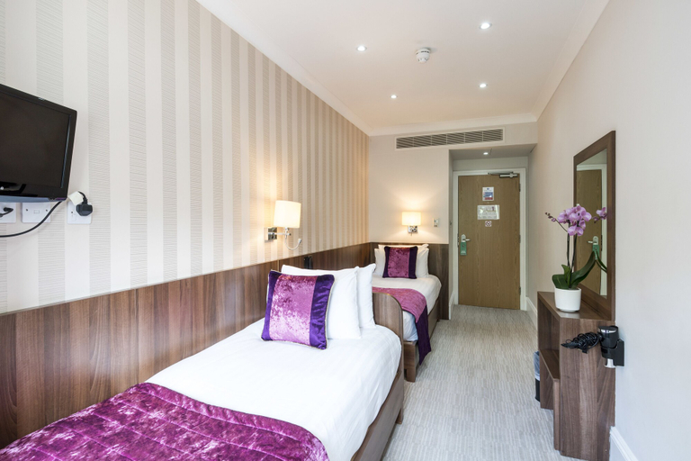 Bedroom 3, London House Hotel, London