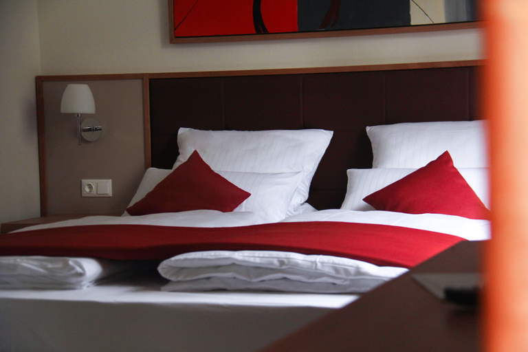 Bedroom 3, Landhotel Neunburg, Schwandorf