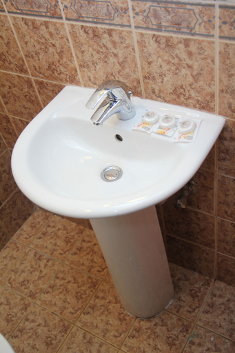 Bathroom 5, Prime Hotel By Gemstones, Dubai