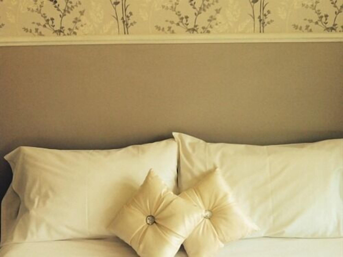 Bedroom 3, The Charlton Inn, Dorset