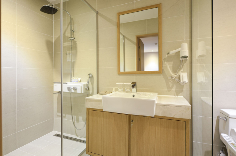 Bathroom 7