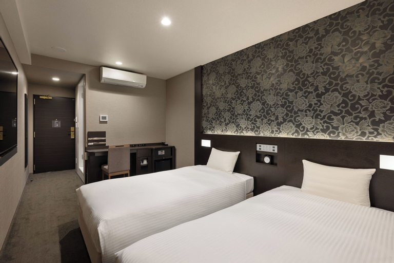 Bedroom 16