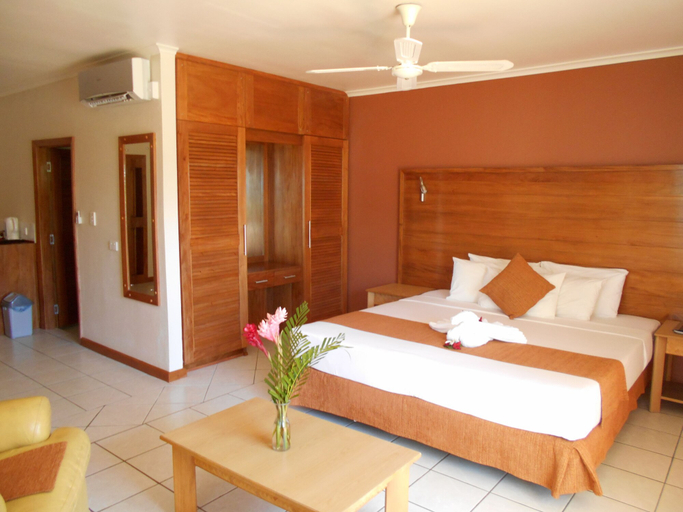 Bedroom 3, Bedarra Beach Inn, Nadroga/Navosa