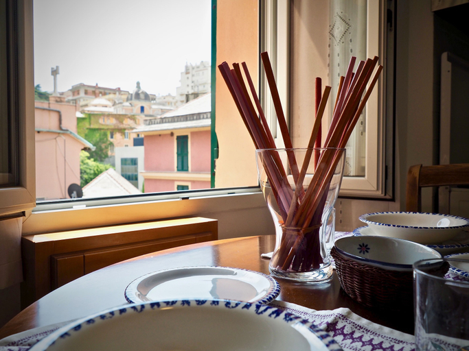In-room dining 2, Romantica Mansarda Pisano, Genova