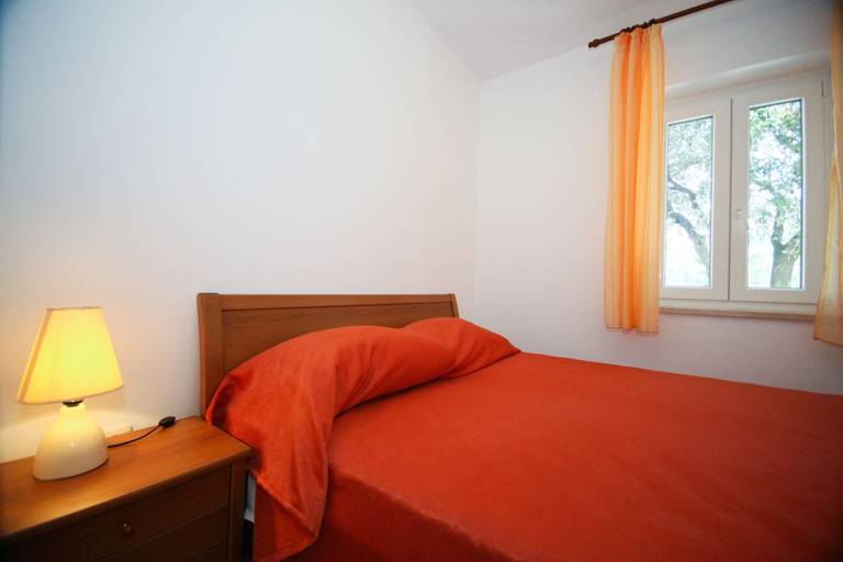 Bedroom 3, Apartments Villa Marijeta, Pojezerje