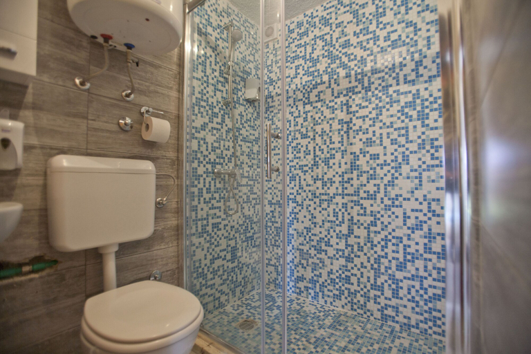 Bathroom 4, Apartments Seherzada, Medulin