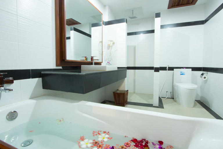 Bathroom 4, Royal Empire Premium, Siem Reap