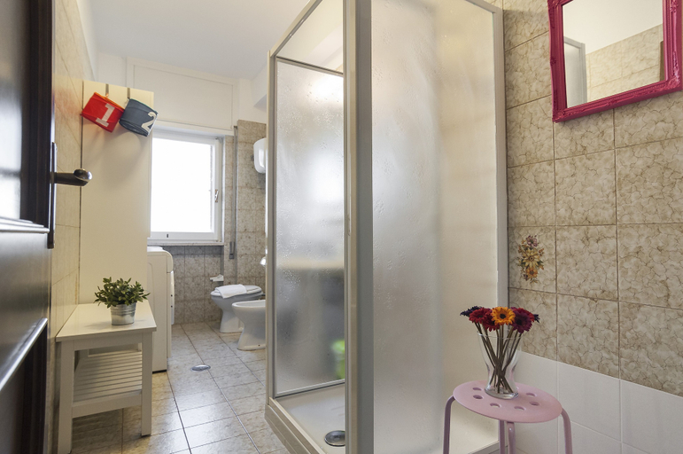 Bathroom 3, Casa Vacanza Santa Laura, Latina