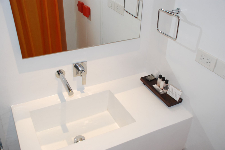 Bathroom 5, The Album Hotel, Pulau Phuket