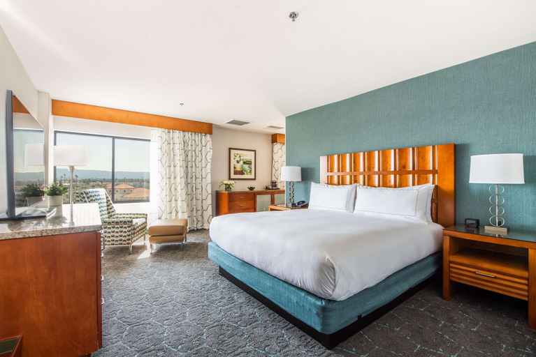Bedroom 4, DoubleTree by Hilton Hotel Carson, Los Angeles