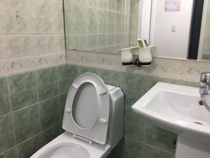 Bathroom 20