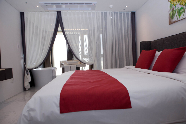 Bedroom 3, Seoubong Beach Hotel, Jeju