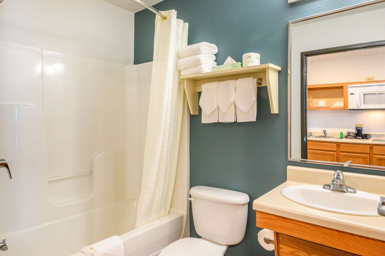 Bathroom 4, Suburban Studios Hammond, Tangipahoa