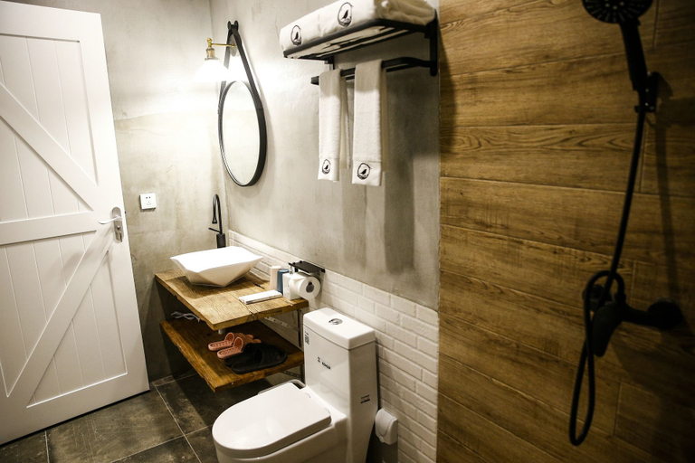 Bathroom 4, Life is Fruity, Beijing
