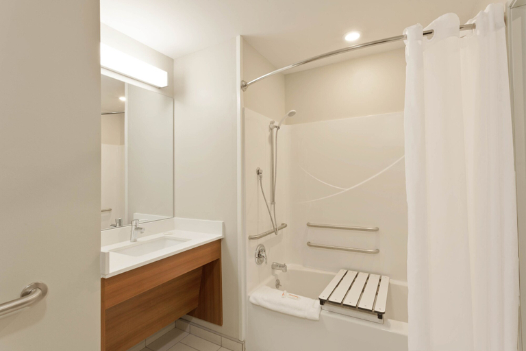 Bathroom 4, Dormir, Cumberland