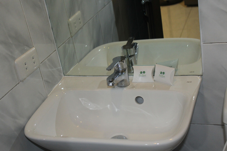 Bathroom 4, Anahaw Studio Suites, Malay