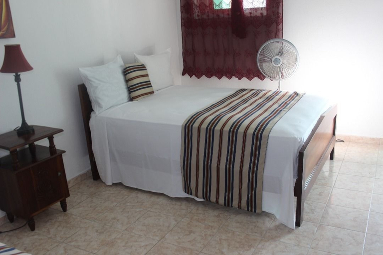 Bedroom 2, Reposoir du Village, Port-Salut
