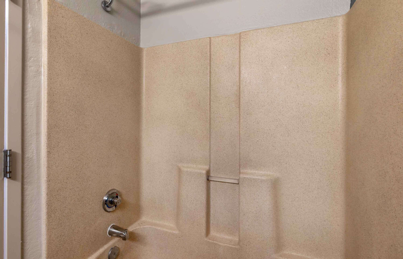 Bathroom 7