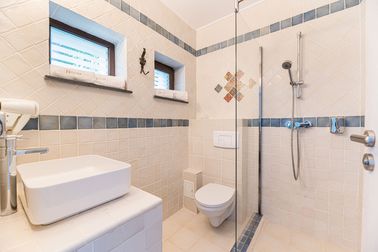Bathroom 3, Pensiunea Hilltop, Predeal