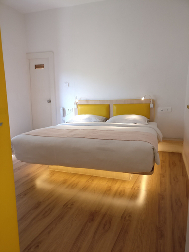 Bedroom 4, Stay Inn, Bhopal