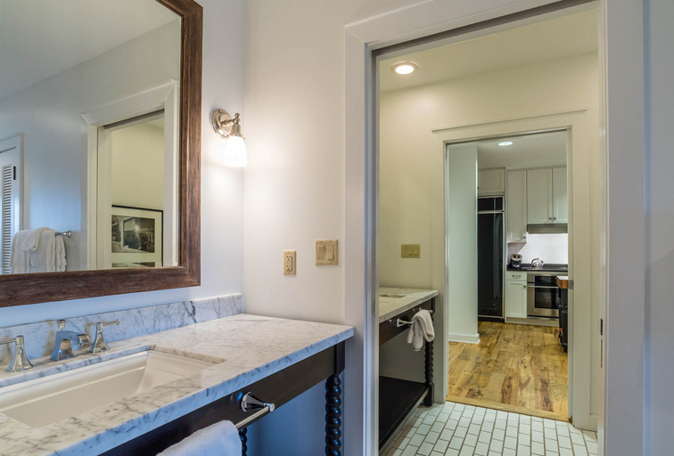 Bathroom 5, WaterSound Inn, Walton